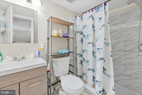 Bathroom, Interior, Marble Walls