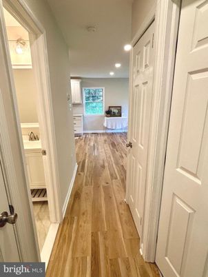 Bathroom, Interior, Recessed Lighting, Wood Texture Flooring
