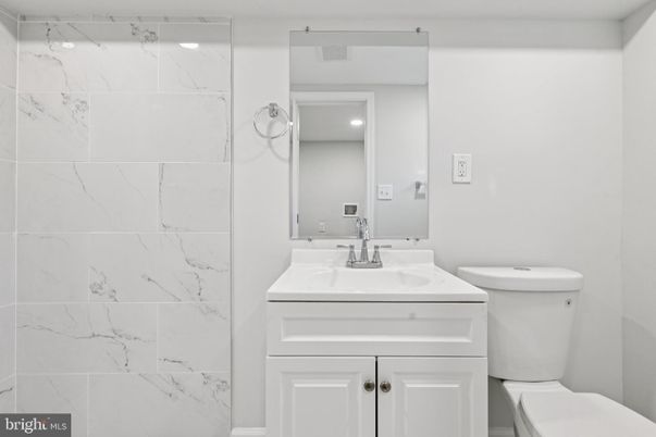 Bathroom, Interior, Marble Walls, Recessed Lighting