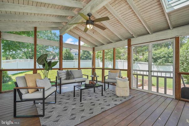 Interior, Living room, Sun Room, Water, Wooden Beams, Wooden Ceilings, Wood Texture Flooring
