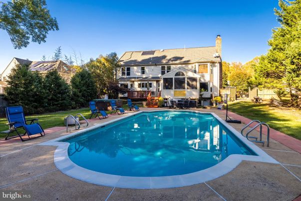 Exterior, Pool, Solar Panels