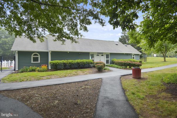 Backyard, Exterior, Facade, Cape Cod