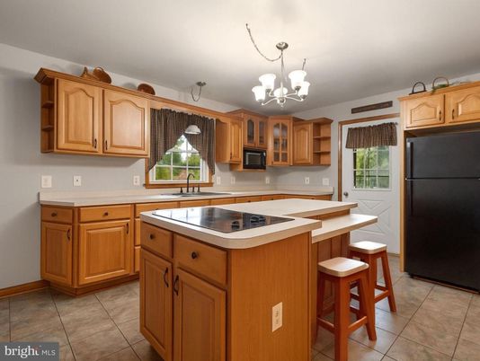 Chandelier, Interior, Kitchen