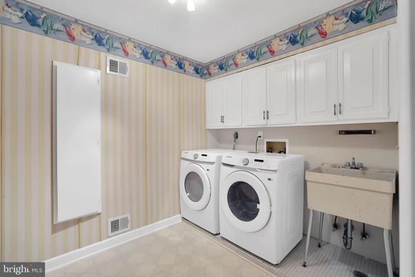 Interior, Washer