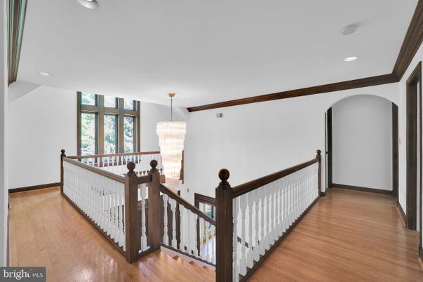 Chandelier, Interior, Recessed Lighting, Wood Texture Flooring