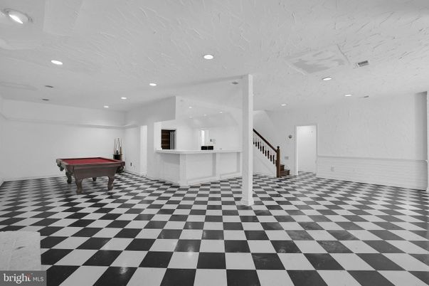 Billiard Table, Game Room, Interior, Recessed Lighting