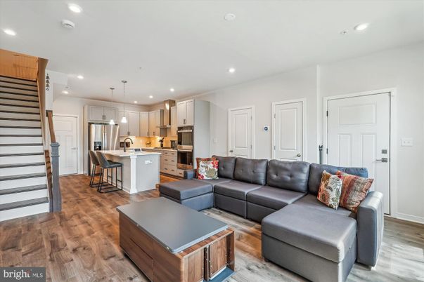 Interior, Kitchen, Living room, Pendant Lights, Recessed Lighting, Stainless Steel Appliances, Wood Texture Flooring