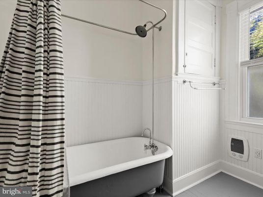 Bathroom, Free Standing Baths, Interior