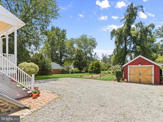 Backyard, Detached Garage, Exterior