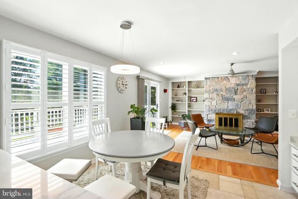Dining room, Fireplace, Interior, Pendant Lights, Recessed Lighting, Wood Texture Flooring