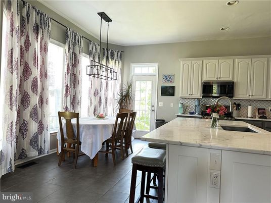 Dining room, Interior, Kitchen, Pendant Lights, Recessed Lighting