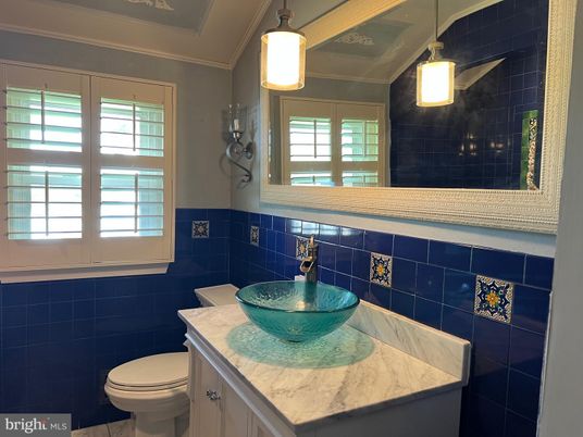 Bathroom, Interior, Pendant Lights