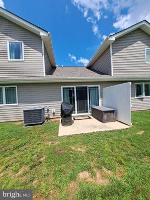 Backyard, Exterior, Hot Tub