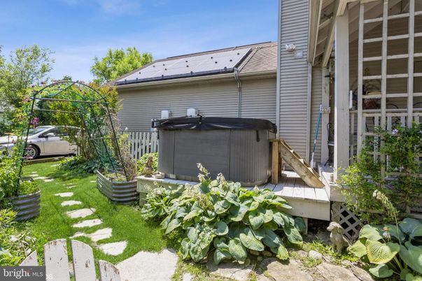 Exterior, Hot Tub, Solar Panels