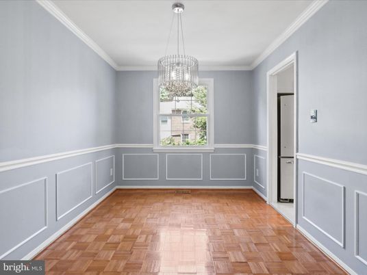 Chandelier, Empty room, Interior, Wood Texture Flooring
