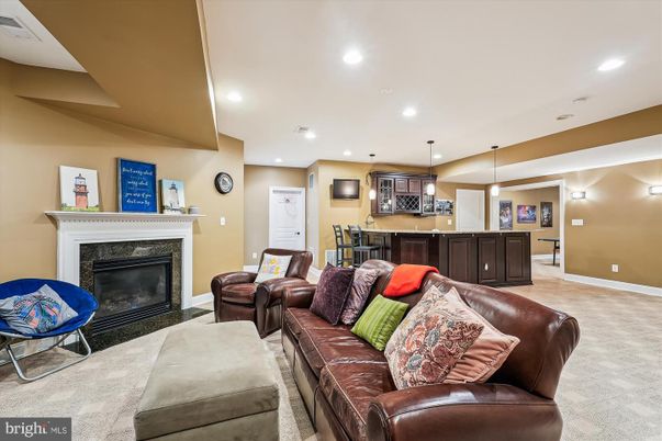 Fireplace, Interior, Living room, Pendant Lights, Recessed Lighting