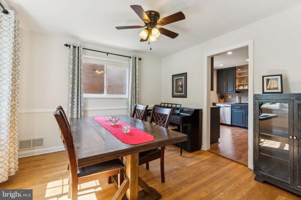Dining room, Interior, Kitchen, Recessed Lighting, Wood Texture Flooring