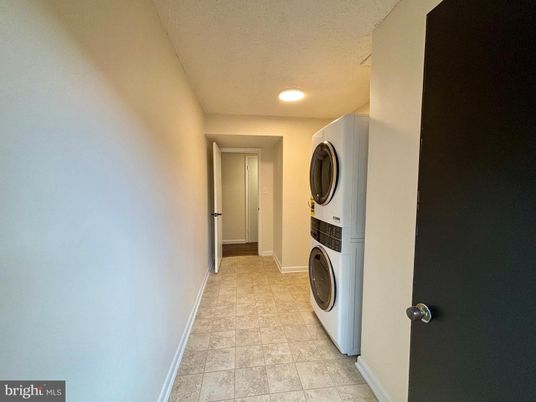Interior, Recessed Lighting, Utility Closets, Washer