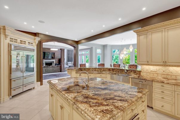 Fireplace, Interior, Kitchen, Pendant Lights, Recessed Lighting
