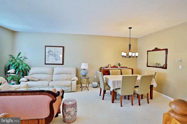 Chandelier, Dining room, Interior, Living room, Pendant Lights
