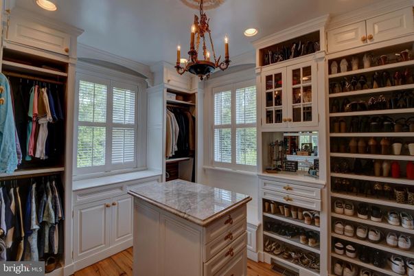 Chandelier, Interior, Recessed Lighting, Walk-in Closets, Wood Texture Flooring