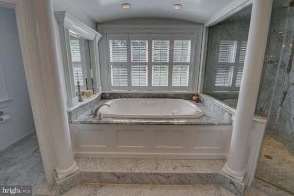 Bathroom, Interior, Marble, Recessed Lighting