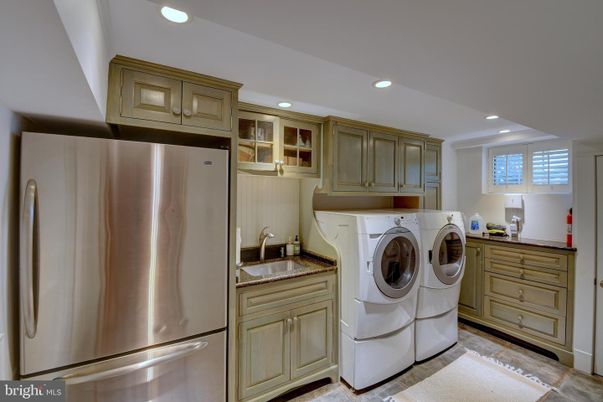 Interior, Recessed Lighting, Washer