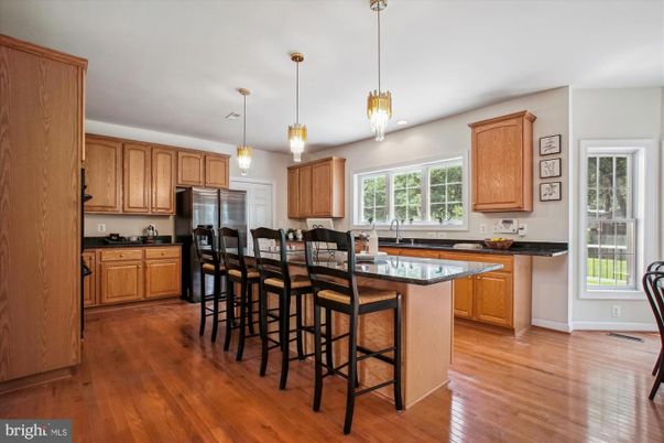 Interior, Kitchen, Pendant Lights, Wood Texture Flooring