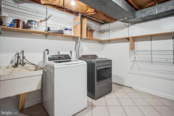 Interior, Washer