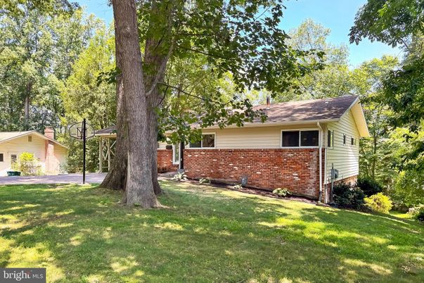 Backyard, Detached Garage, Exterior