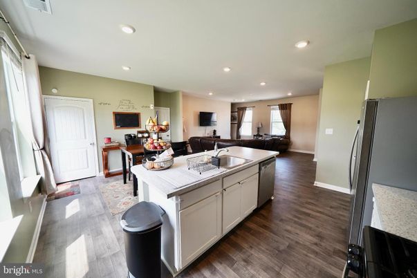 Interior, Kitchen, Living room, Recessed Lighting, Wood Texture Flooring