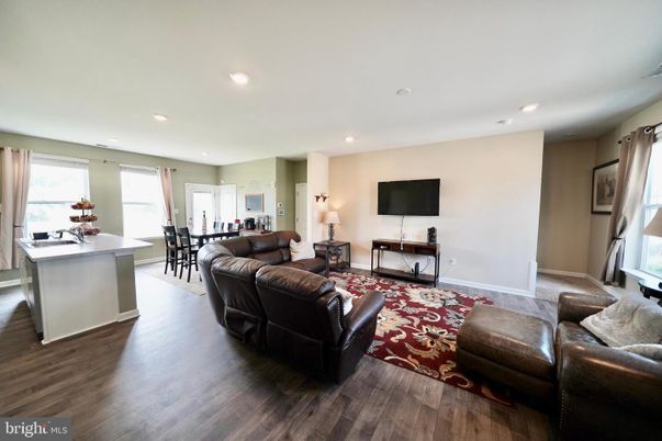 Dining room, Interior, Living room, Recessed Lighting, Wood Texture Flooring