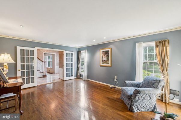Interior, Piano, Recessed Lighting, Wood Texture Flooring