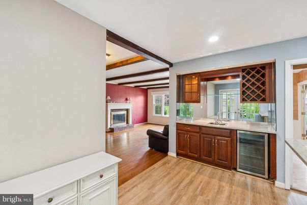 Fireplace, Interior, Kitchen, Recessed Lighting, Wood Texture Flooring