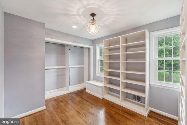 Chandelier, Interior, Recessed Lighting, Walk-in Closets, Wood Texture Flooring