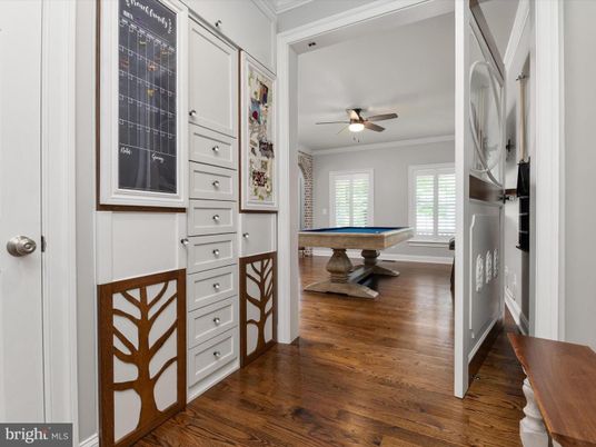 Billiard Table, Game Room, Interior, Wood Texture Flooring