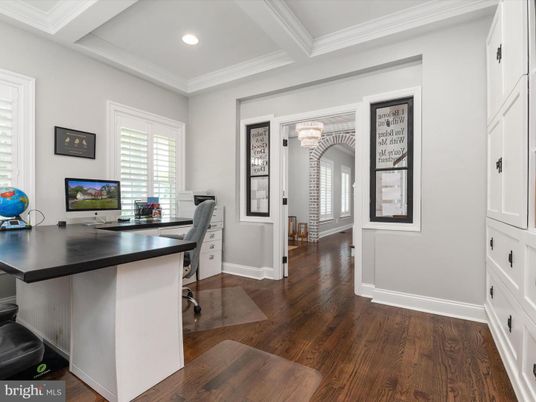 Home Office, Interior, Recessed Lighting, Wood Texture Flooring