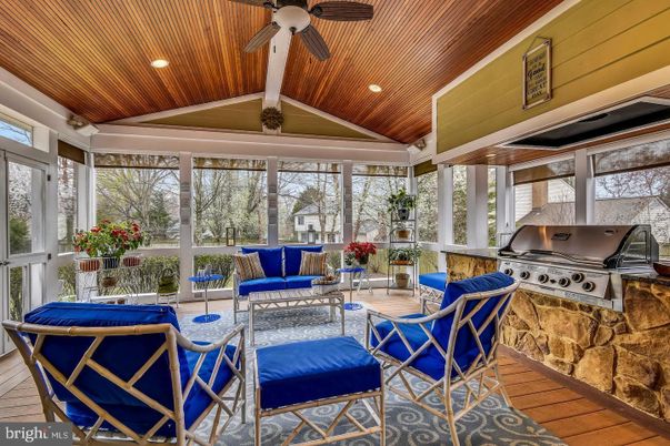 Exterior, Interior, Living room, Sun Room