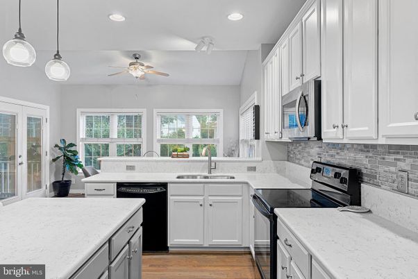 Interior, Kitchen, Pendant Lights, Recessed Lighting, Wood Texture Flooring