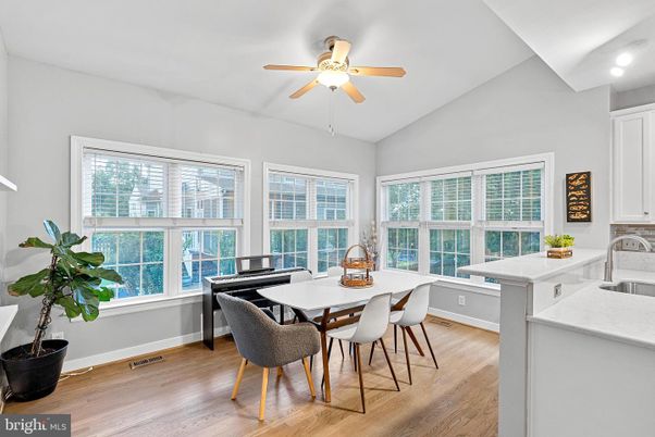 Dining room, Interior, Kitchen, Recessed Lighting, Wood Texture Flooring