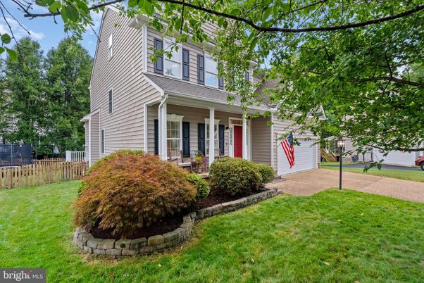 Backyard, Exterior, Facade, Cape Cod
