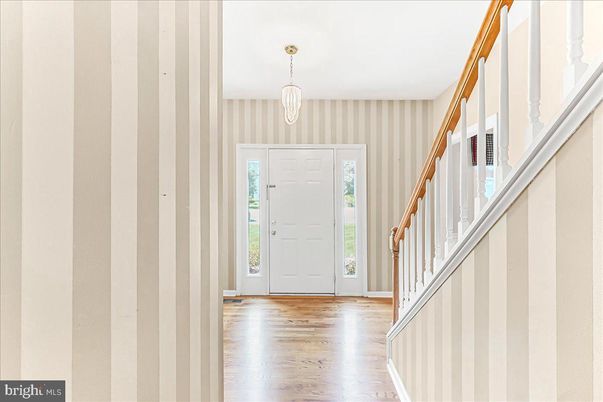 Chandelier, Interior, Wood Texture Flooring