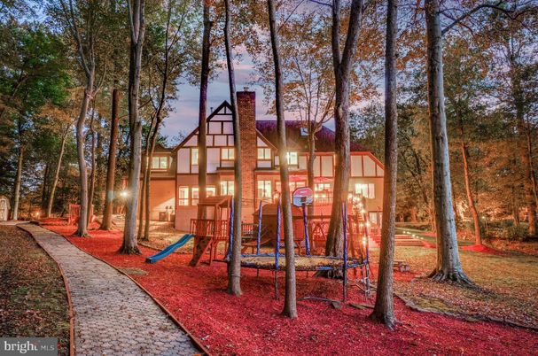 Backyard, Exterior, Playground