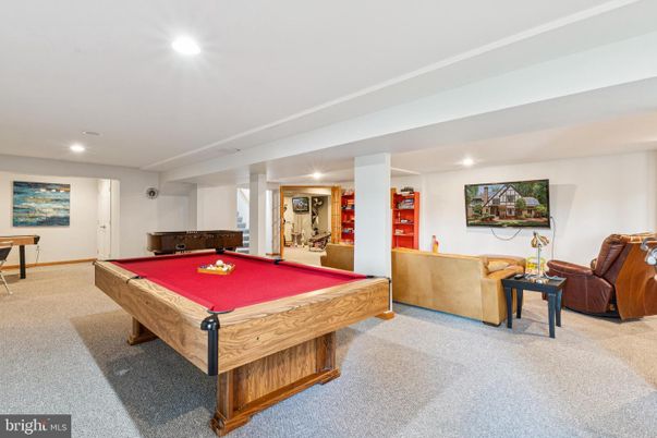 Billiard Table, Game Room, Interior, Recessed Lighting