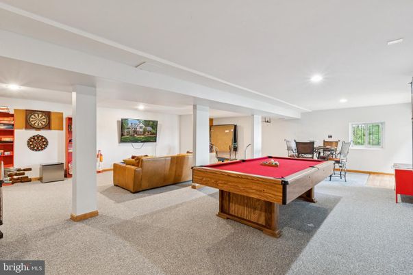 Billiard Table, Game Room, Interior, Living room, Recessed Lighting