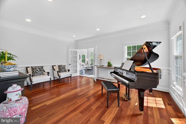 Interior, Piano, Recessed Lighting, Wood Texture Flooring