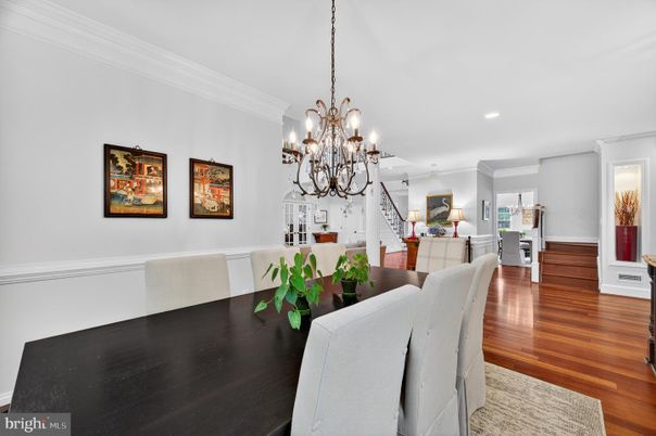 Chandelier, Dining room, Interior, Recessed Lighting, Wood Texture Flooring