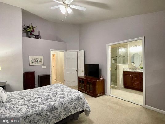 Bathroom, Bedroom, Interior