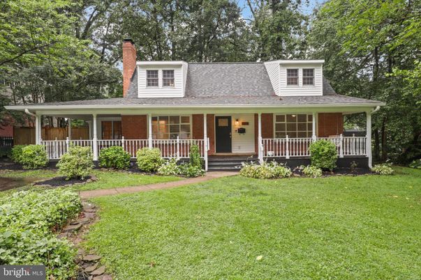 Exterior, Facade, Cape Cod