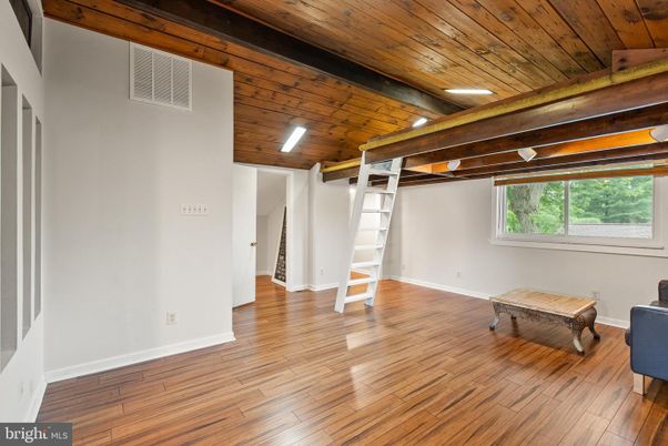 Empty room, Interior, Wooden Beams, Wooden Ceilings, Wood Texture Flooring